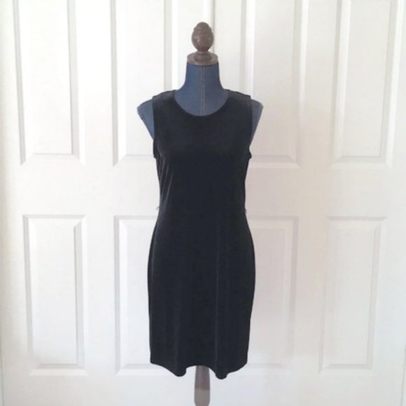 Ronni Nicole Petite Black Velvet Dress Sleeveless - Picture 2 of 8